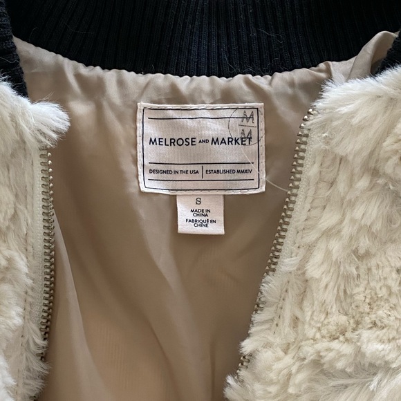 Melrose & market white fuzzy zip up jacket - Picture 3 of 8